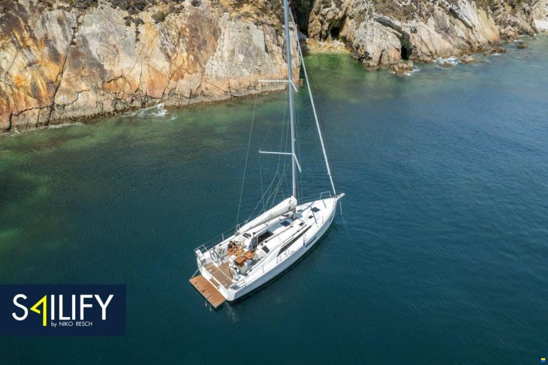 Beneteau Oceanis 37.1