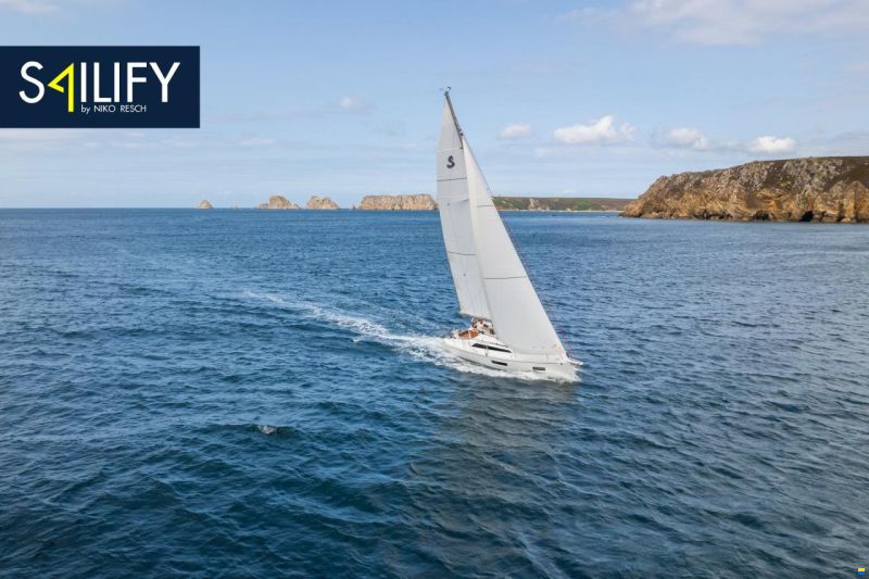 Beneteau Oceanis 37.1