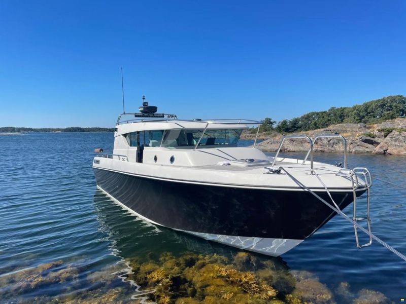 Delta Powerboats 34 SW