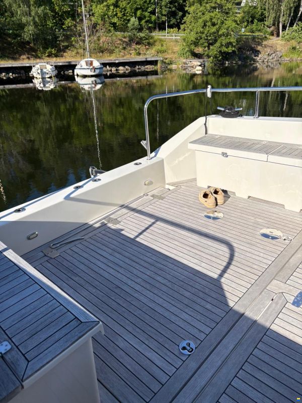 Delta Powerboats 34 SW