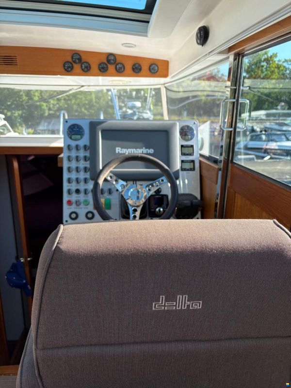 Delta Powerboats 34 SW