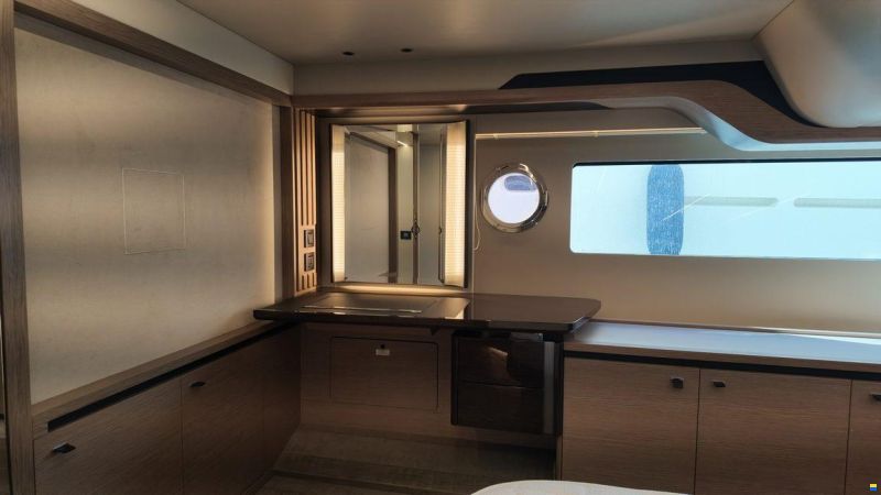 Absolute Navetta 52