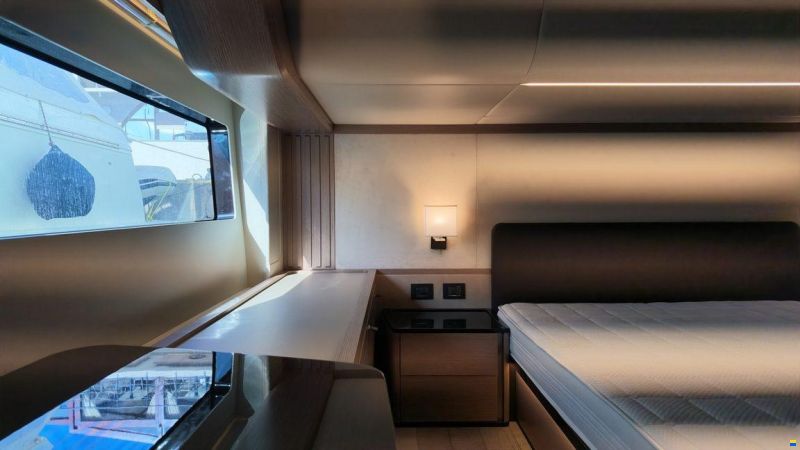 Absolute Navetta 52