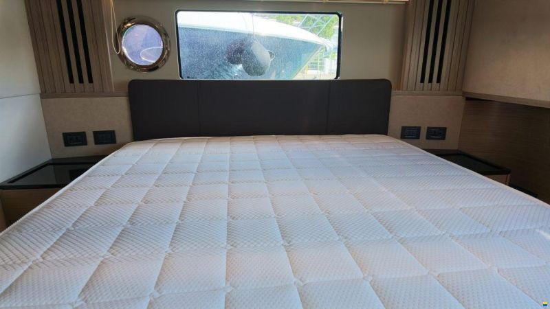 Absolute Navetta 52