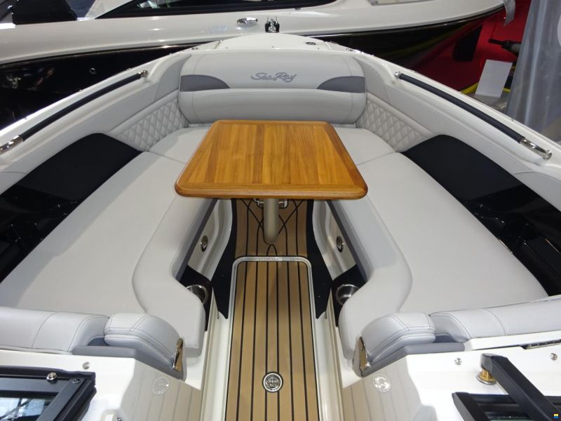 Sea Ray 280 SLX