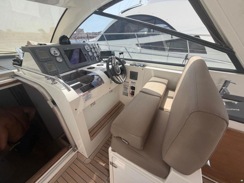 Sealine SC35