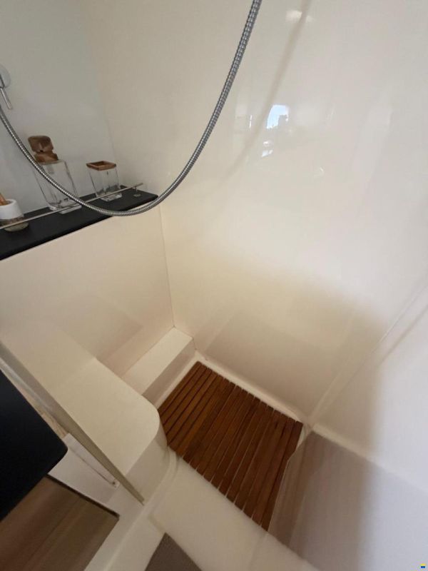 Sealine SC35