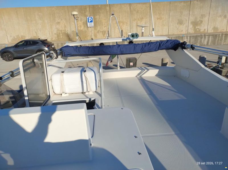 Ferretti 120