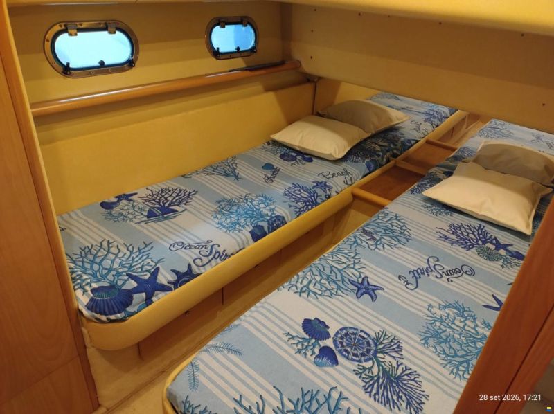 Ferretti 120