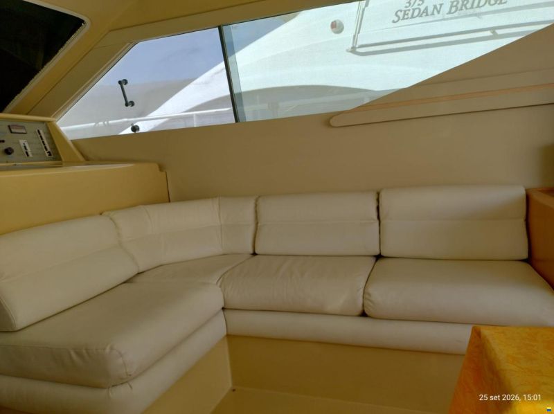 Ferretti 120