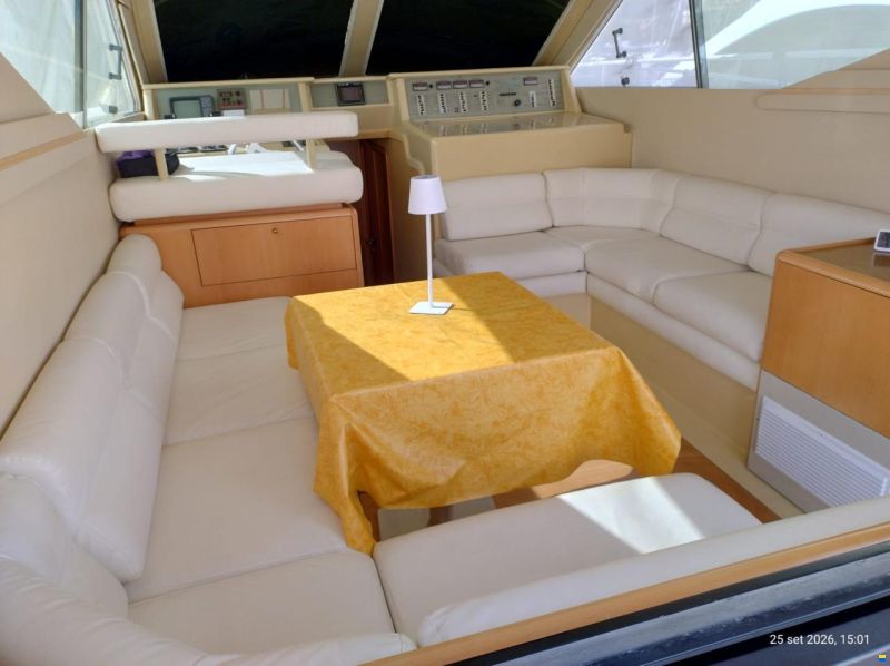 Ferretti 120