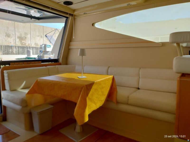 Ferretti 120