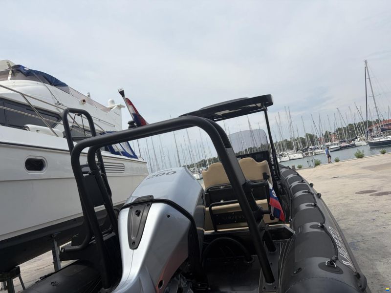 Highfield Partol 700 HYP inkl. 200PS Honda - Barco