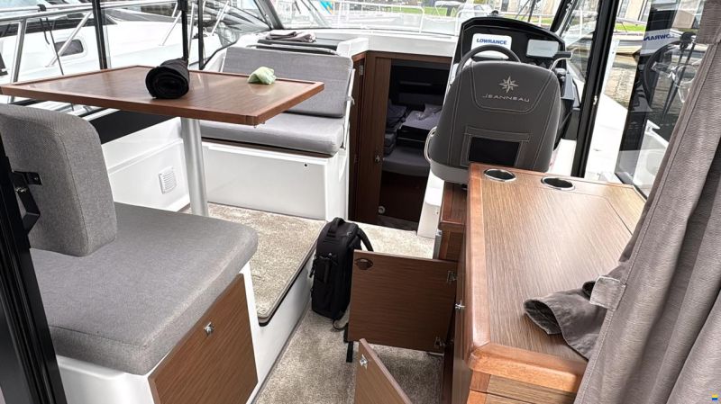 Jeanneau Merry Fisher 895