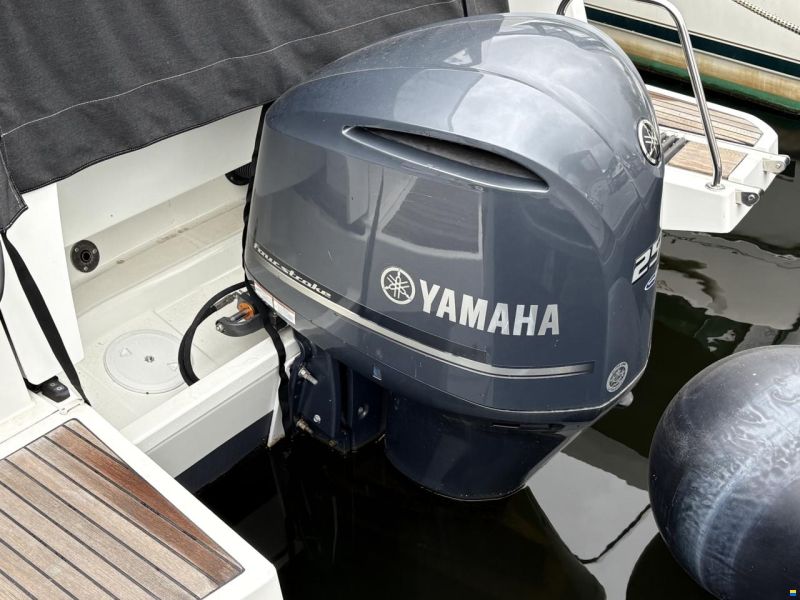 Jeanneau Merry Fisher 895