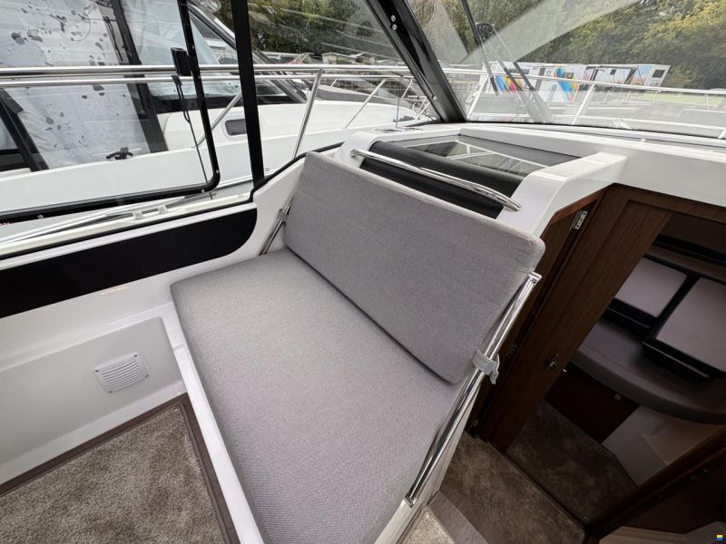 Jeanneau Merry Fisher 895