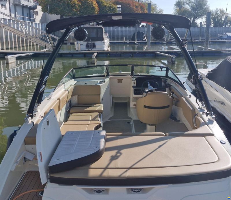 Sea Ray 210 SPXE