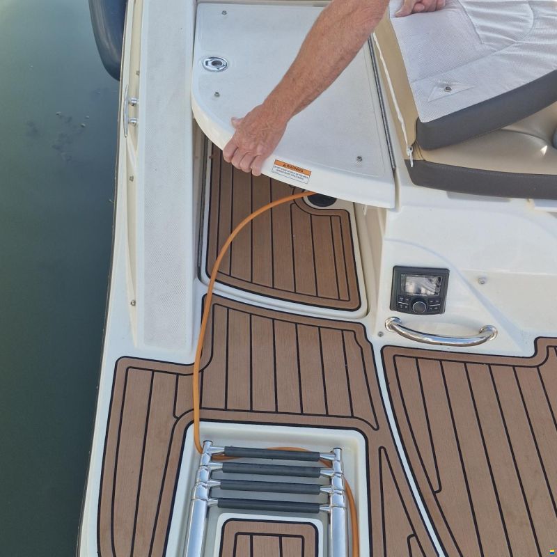 Sea Ray 210 SPXE