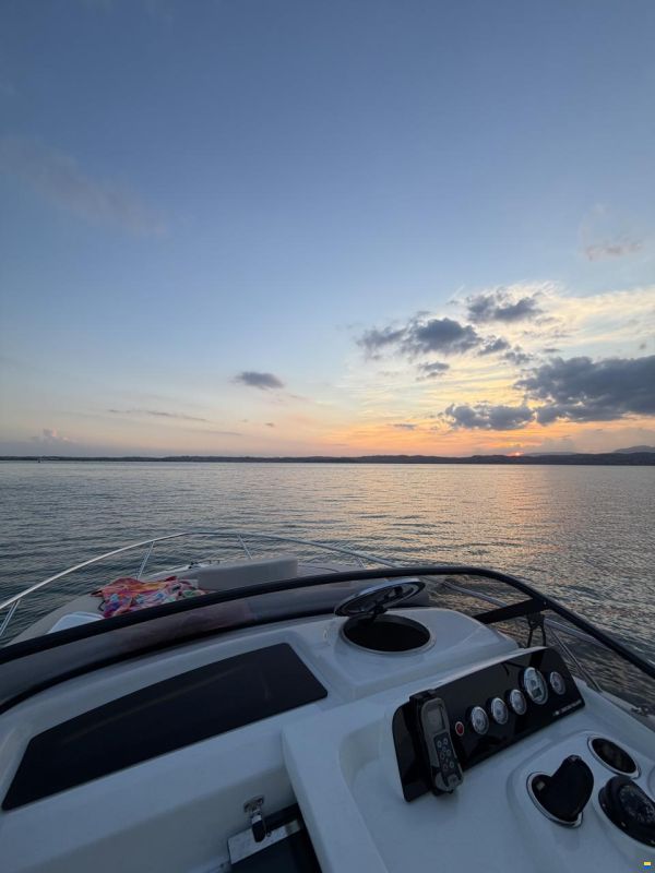 Cranchi Endurance 30