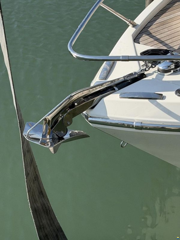 Cranchi Endurance 30