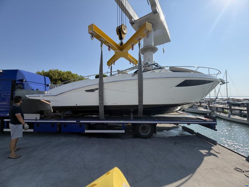 Cranchi Endurance 30