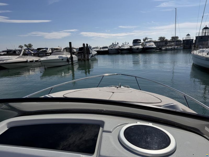 Cranchi Endurance 30