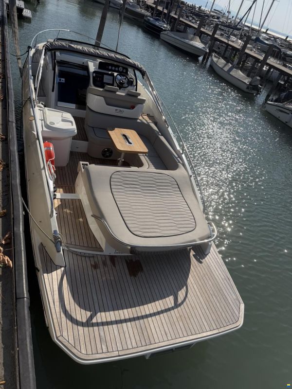 Cranchi Endurance 30