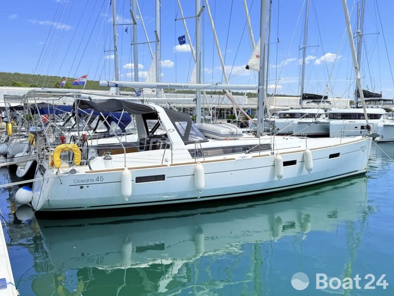 Beneteau Oceanis 45