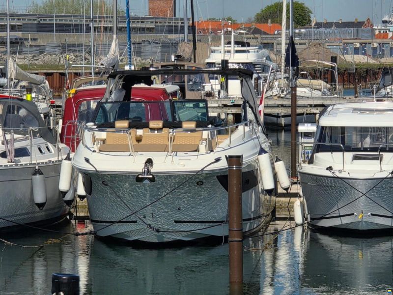 Sea Ray 320 Sundancer