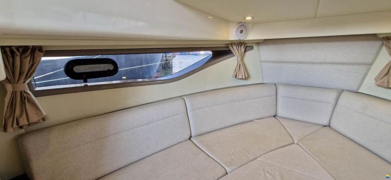 Sea Ray 320 Sundancer