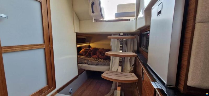 Sea Ray 320 Sundancer