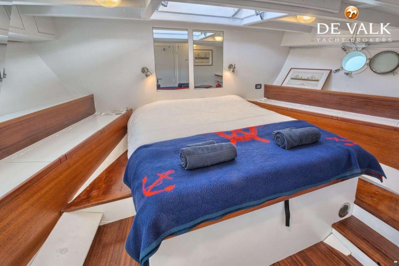 Classic Motor Yacht