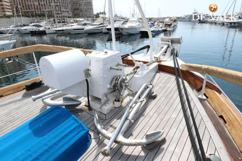 Classic Motor Yacht