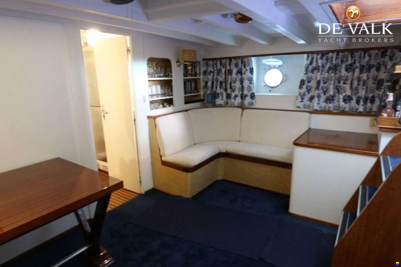 Classic Motor Yacht