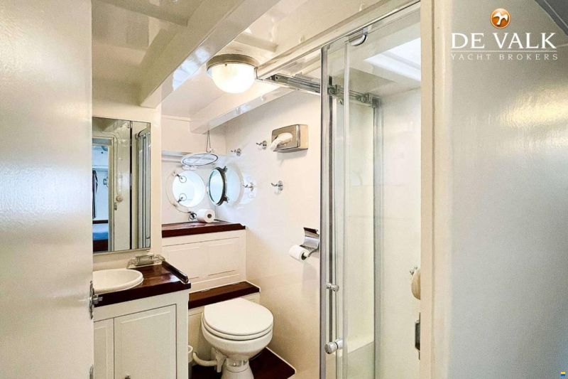 Classic Motor Yacht
