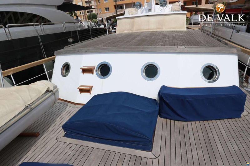 Classic Motor Yacht