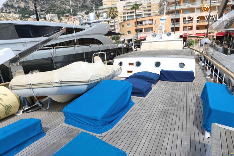 Classic Motor Yacht