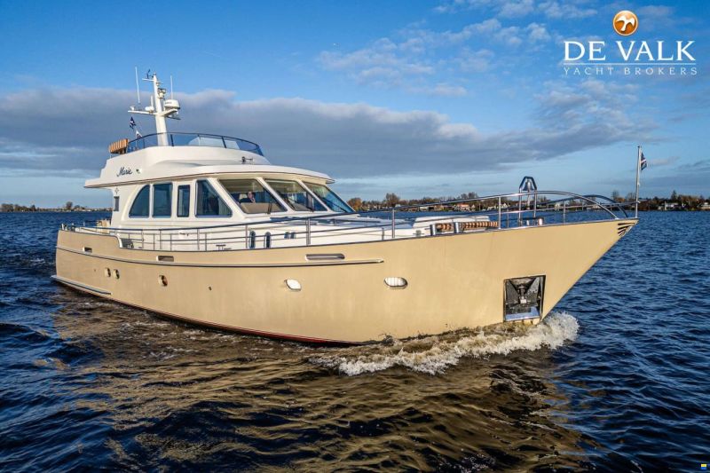 Vennekens Trawler 1800