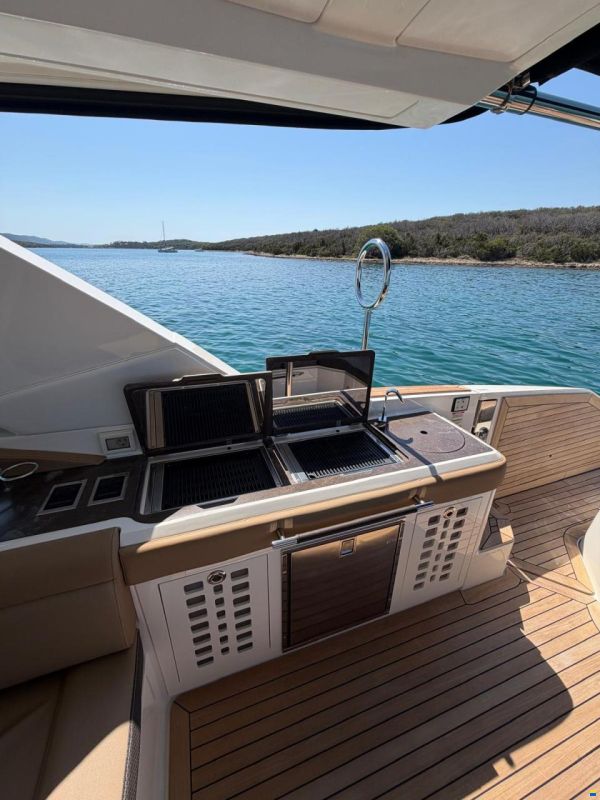 Sea Ray SLX 400 Outboard