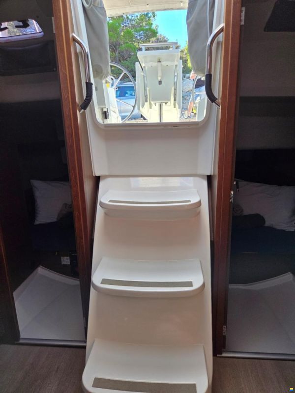 Beneteau Oceanis 34.1