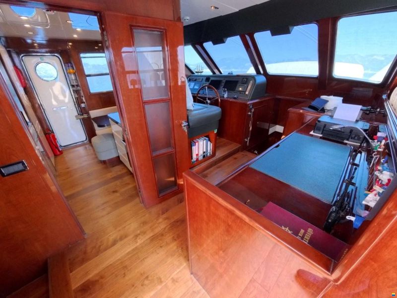 BSD 79 flybridge
