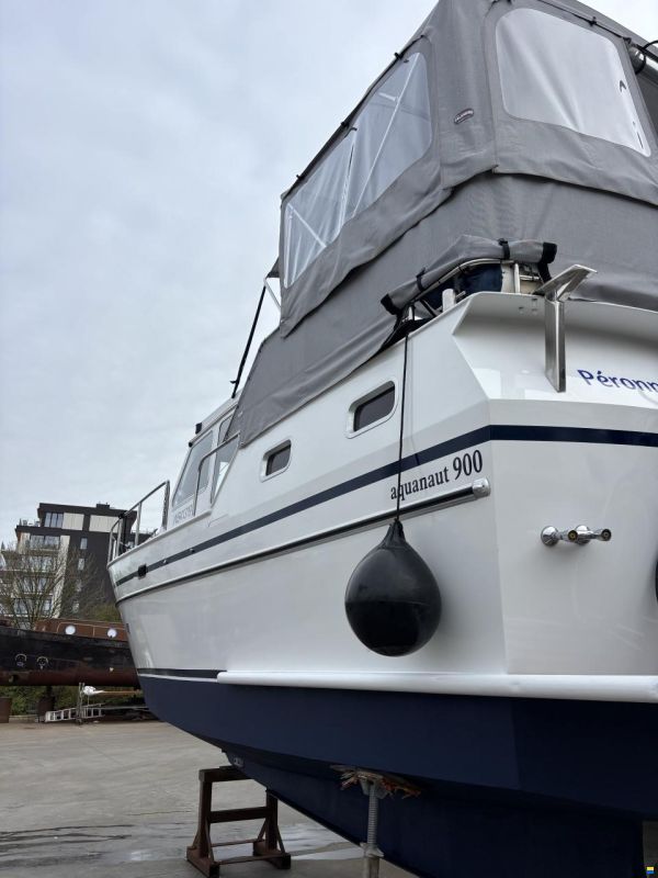 Aquanaut 900 Beauty