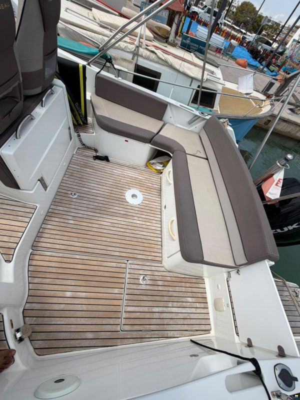 Jeanneau Cap Camarat 8.5 WA