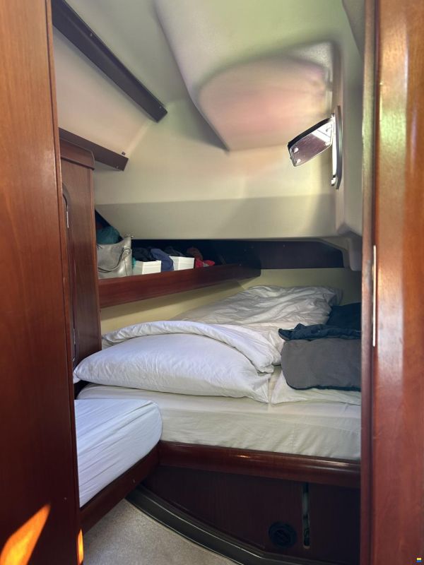 Grand Soleil 37