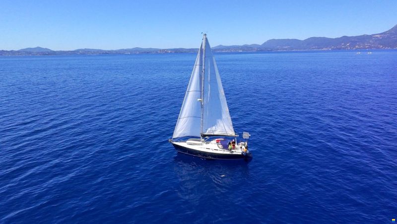 Grand Soleil 37