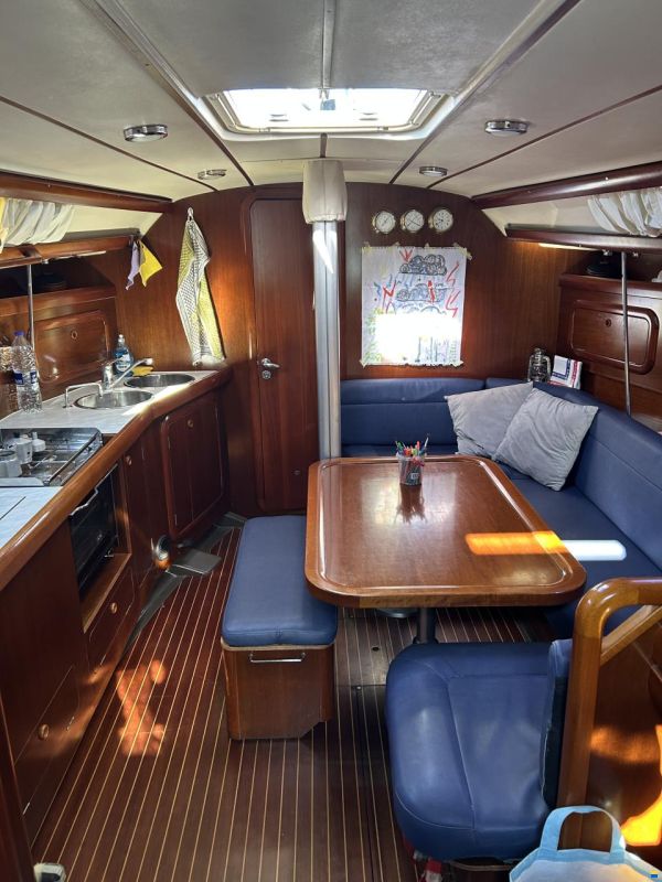 Grand Soleil 37