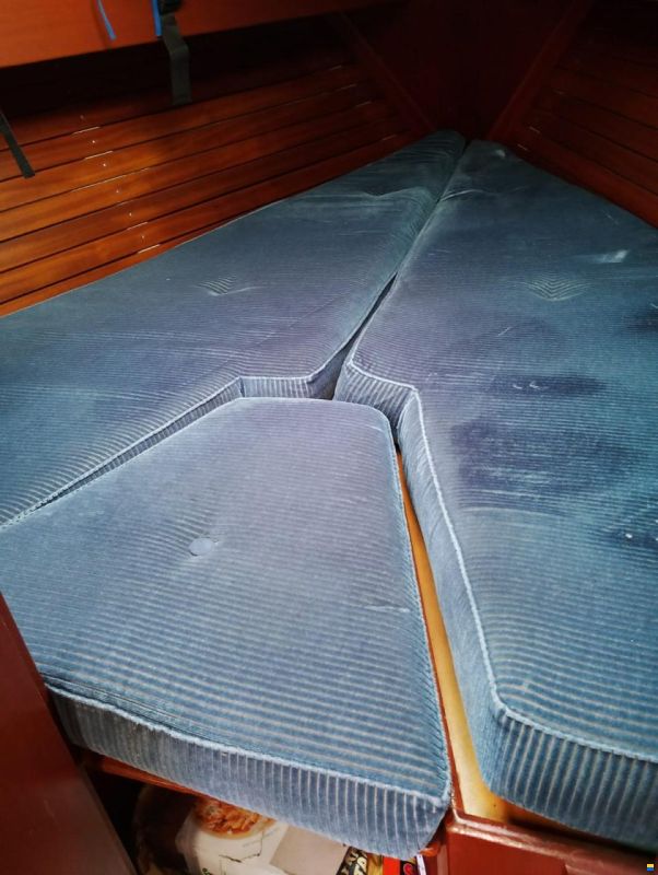 Hallberg-Rassy 352