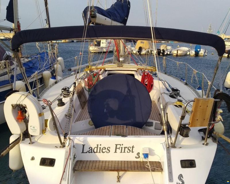 Beneteau First 38