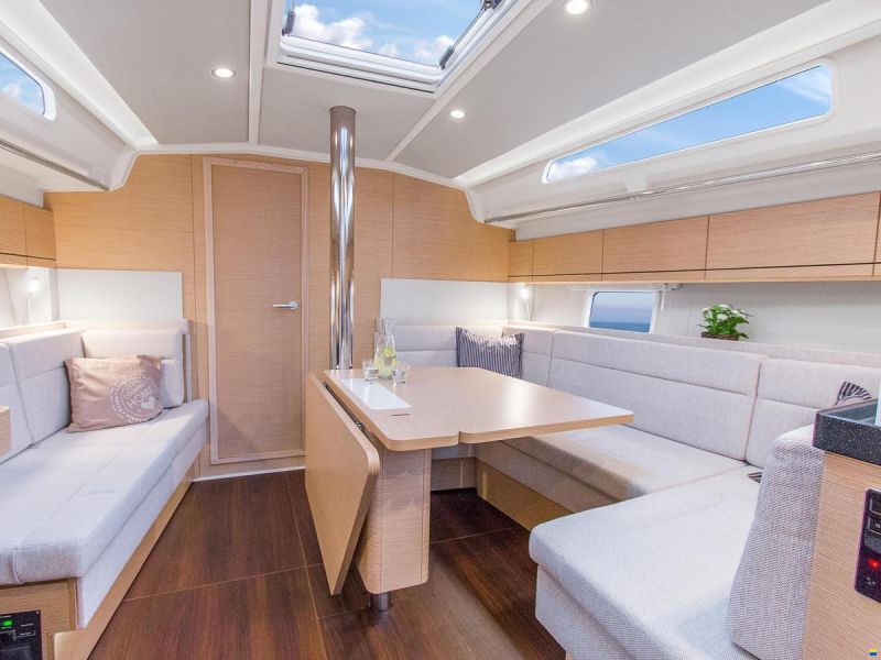 Hanse 418