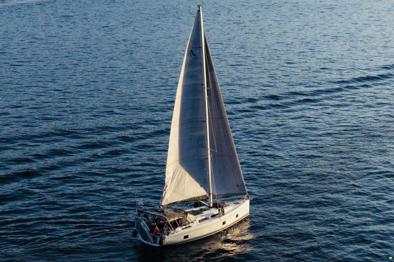 Hanse 418